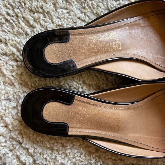 Salvatore Ferragamo  Patent Leather Black Flats Made in Italy Size 7.5 - Picture 10 of 12